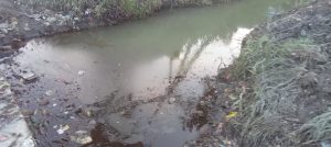 Terciduk, Parit di KIM Dipenuhi Limbah Residu, LP3: Kalau Tak Mampu Atasi Pencemaran Lingkungan Mundur Saja !!!
