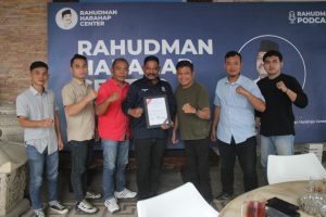 Pulang dari Monas, Tim Ulos 1000 Meter Temui Sahabat Semua Suku